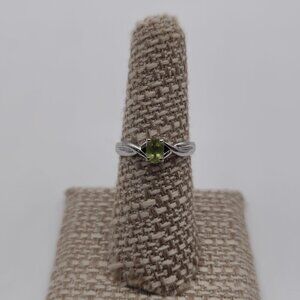 Size 7 Sterling Silver Small Oval Peridot Gem Band Ring A3200